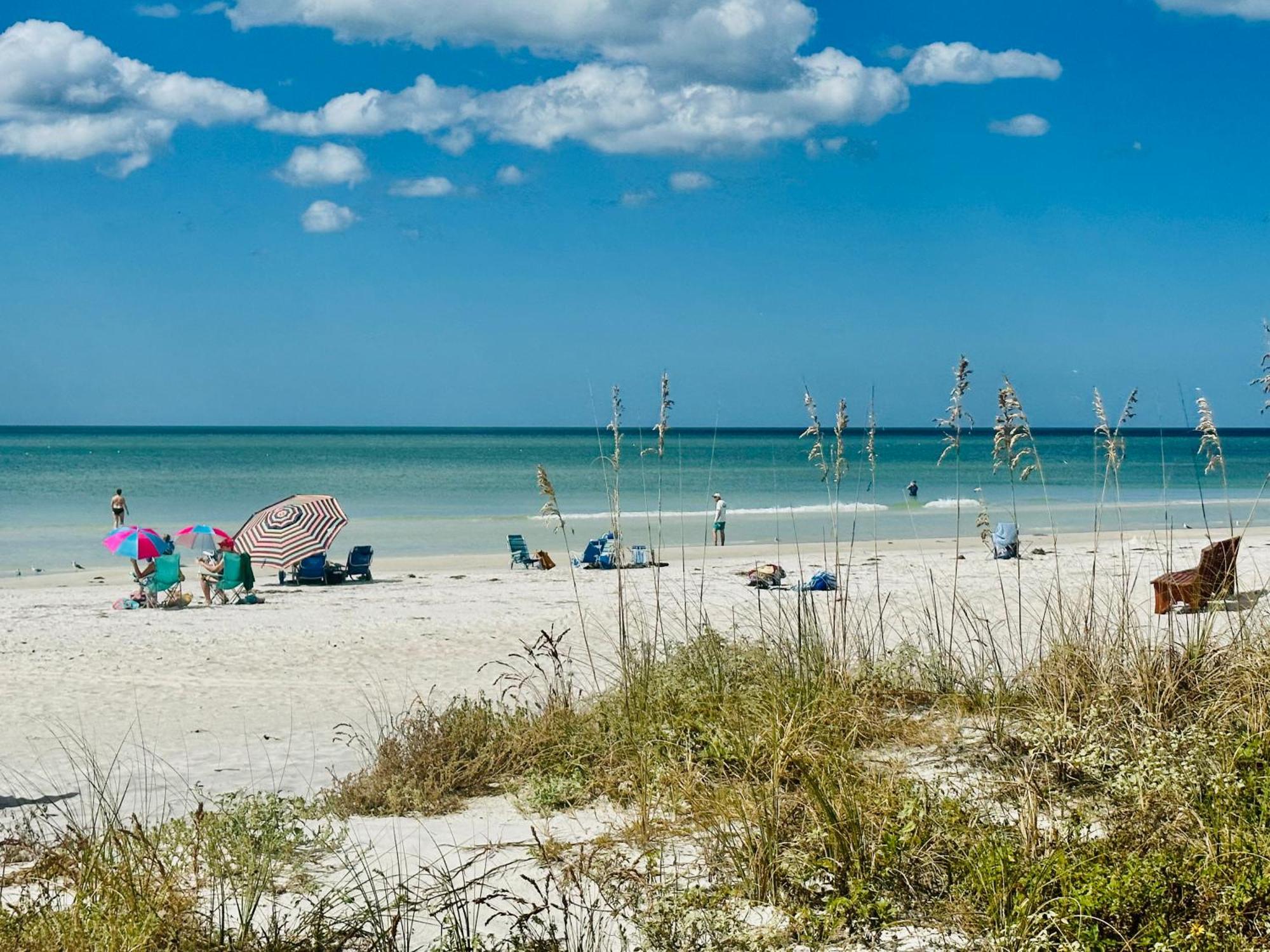 Tropical Blue Water Beachside 7 Clearwater Beach Exterior foto